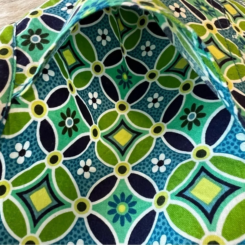VERA BRADLEY Daisy Daisy 2008 Child’s Apron Tie Neck & Waist Pockets Y2K Green